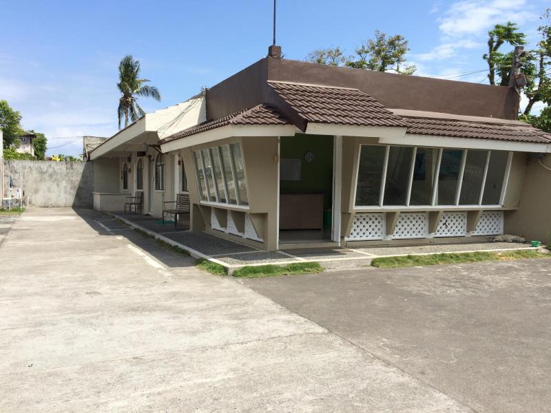 Night & Day Inn Legazpi Exterior photo